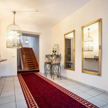 Aparthotel Herrenhaus Carolinenhof