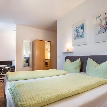 Herrenhaus Carolinenhof 3*