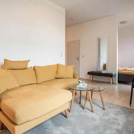 Apartment Herrenhaus Talevski Gross Plasten
