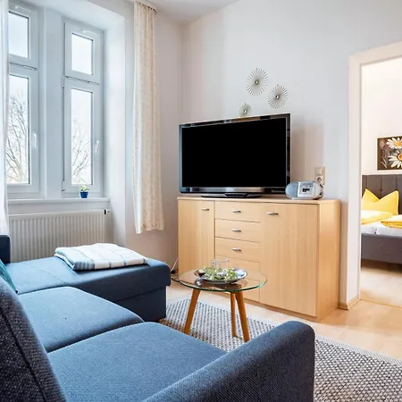 Herrenhaus Talevski Gross Plasten