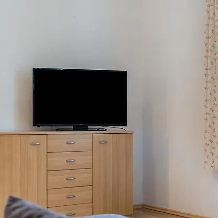 Aparthotel Herrenhaus Carolinenhof 3*