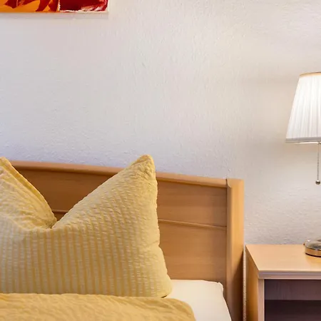 Aparthotel Herrenhaus Carolinenhof 3*