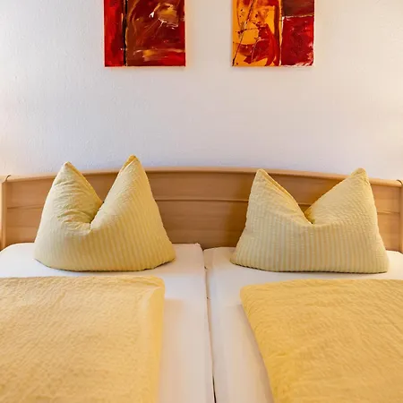 Aparthotel Herrenhaus Carolinenhof Groß Plasten