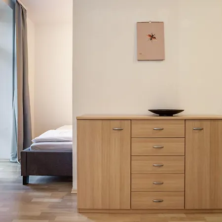Aparthotel Herrenhaus Carolinenhof 3*