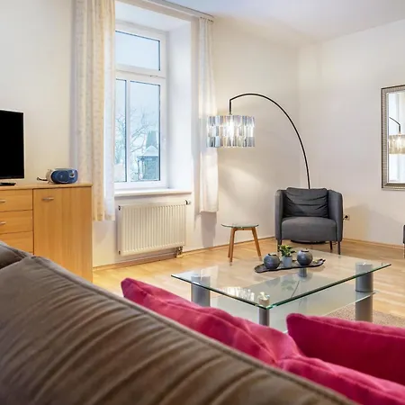 Aparthotel Herrenhaus Carolinenhof 3*