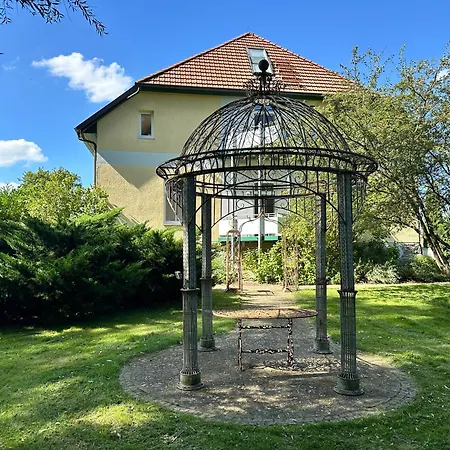 Herrenhaus Carolinenhof 3*