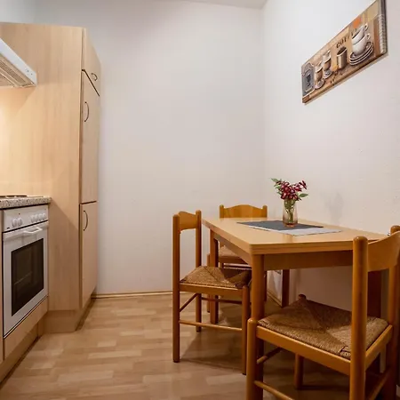 Herrenhaus Carolinenhof Aparthotel Groß Plasten
